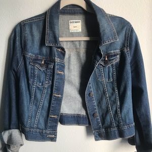 Cropped denim jacket